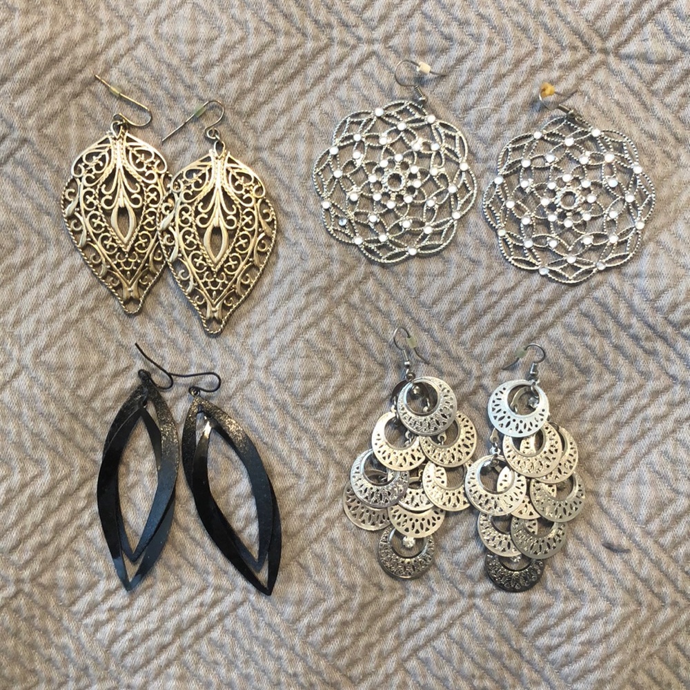 Tillys earring